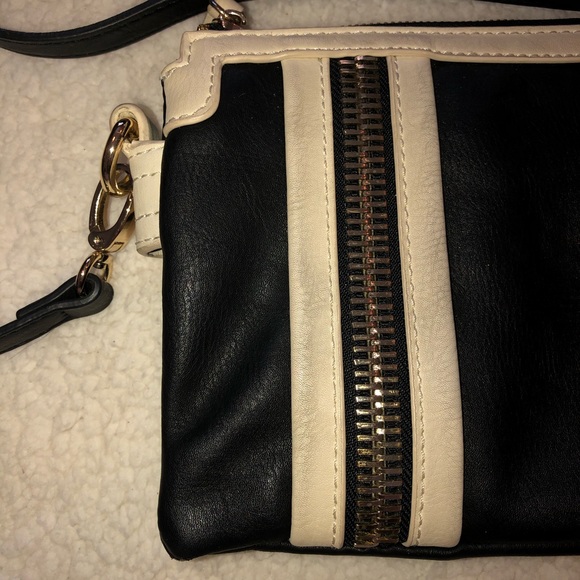Big Buddha Crossbody Bag - Picture 14 of 16